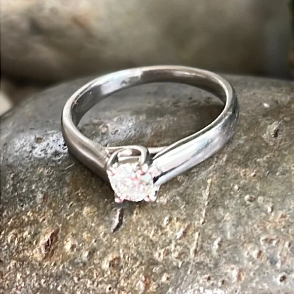 1/3 carat diamond ring